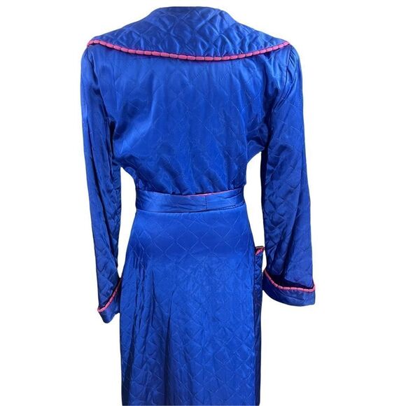 Vintage 1940’s/50’s ( remake?) Glamorous Quilted Satin Dressing Gown/Robe Small - Picture 2 of 11